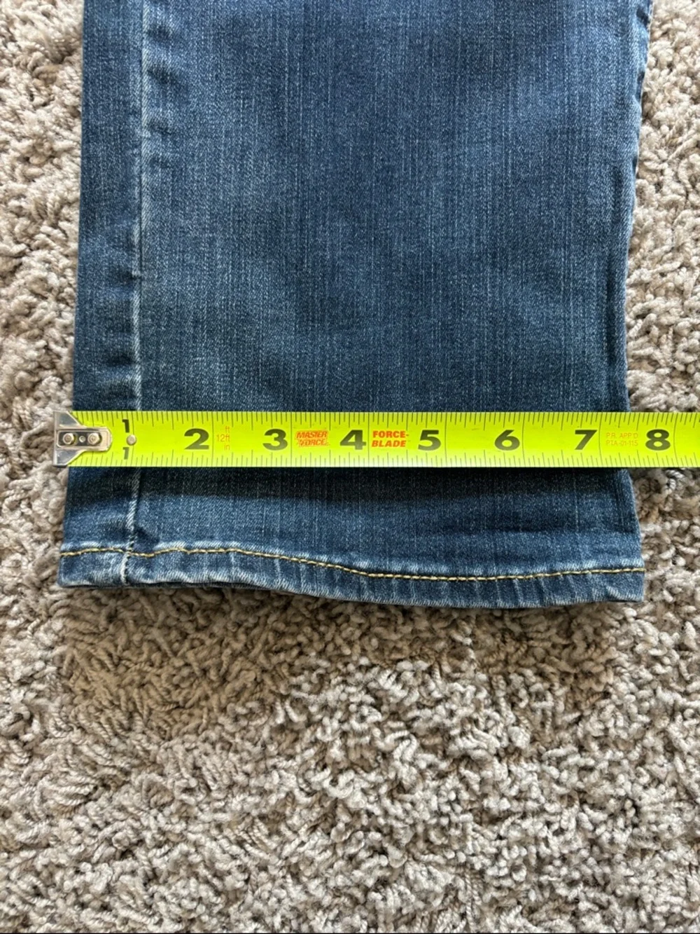 American Eagle Outfitters Extreme Flex Original Straight Jeans in Dark Blue Wash